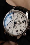 Charger l'image dans la visionneuse de la galerie, IWC Fliegeruhr Chronograph IW377725 Box + og. Papiere Pilot Chronograph Edition 150 Years IWC Limited Edition, German Delivered
