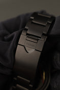 Bild in Galerie-Betrachter laden, Tudor Black Bay Chrono Dark 79360DK Box + og. Papiere Limited "All Blacks" Rugby Editon
