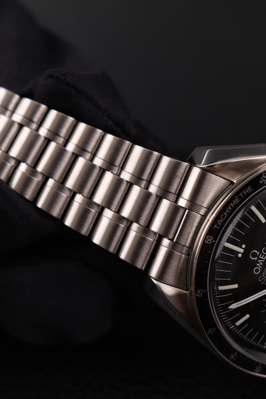 Omega Speedmaster Professional Moonwatch 31030425001001 Box + og. Papiere German Delivered, 42mm