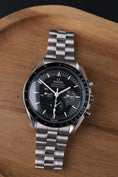 Carica l'immagine nel visualizzatore della galleria, Omega Speedmaster Professional Moonwatch 31030425001001 Box + og. Papiere German Delivered, 42mm
