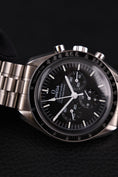 Carica l'immagine nel visualizzatore della galleria, Omega Speedmaster Professional Moonwatch 31030425001001 Box + og. Papiere German Delivered, 42mm
