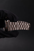 Carica l'immagine nel visualizzatore della galleria, Omega Speedmaster Professional Moonwatch 31030425001001 Box + og. Papiere German Delivered, 42mm
