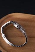 Carica l'immagine nel visualizzatore della galleria, Omega Speedmaster Professional Moonwatch 31030425001001 Box + og. Papiere German Delivered, 42mm
