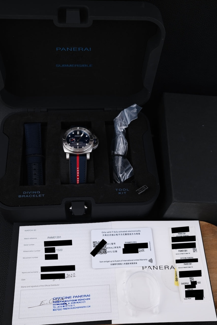 Panerai Submersible QuarantaQuattro Luna Rossa PAM01391 - Papers and documentation
