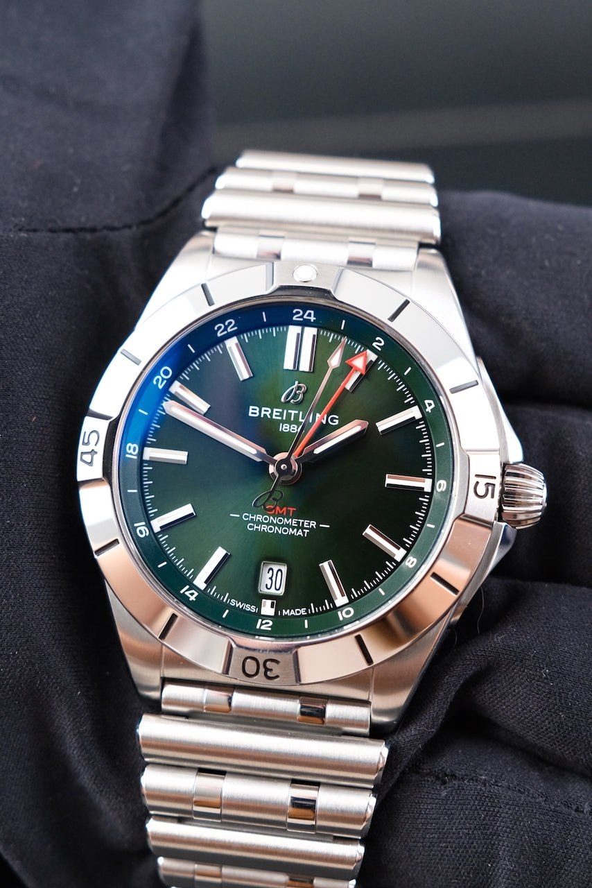 Breitling Chronomat GMT 40 A32398101M1A1 - Detail view 4