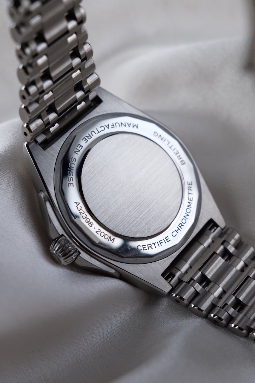 Breitling Chronomat GMT 40 A32398101M1A1 - Detail view 12