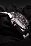 Carica l'immagine nel visualizzatore della galleria, Rolex Sea-Dweller 126600 Box + og. Papiere Single Red 2020, LC100, SERVICED, First Buyer's Invoice
