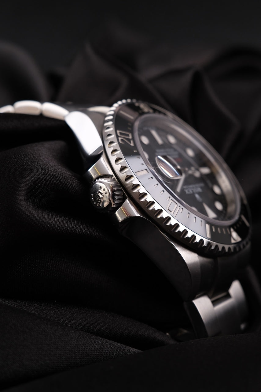 Rolex Sea-Dweller 126600 Box + og. Papiere Single Red 2020, LC100, SERVICED, First Buyer's Invoice