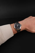 Cargar la imagen en la vista de la galería, Longines Conquest GMT 41 L36874566 Box + og. Papiere 2025, German Delivered, Black Dial
