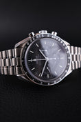 Bild in Galerie-Betrachter laden, Omega Speedmaster Professional Moonwatch 31030425001002 - Detailansicht 2
