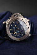 Load image into Gallery viewer, Panerai Submersible Regatta GMT PAM00371 Box + og. Papiere Limited Edition x/500, PAM Service 12/2022, Titanium, 3 Days, 47mm
