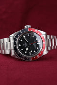Bild in Galerie-Betrachter laden, Tudor Black Bay GMT 79830RB Box + og. Papiere Pepsi
