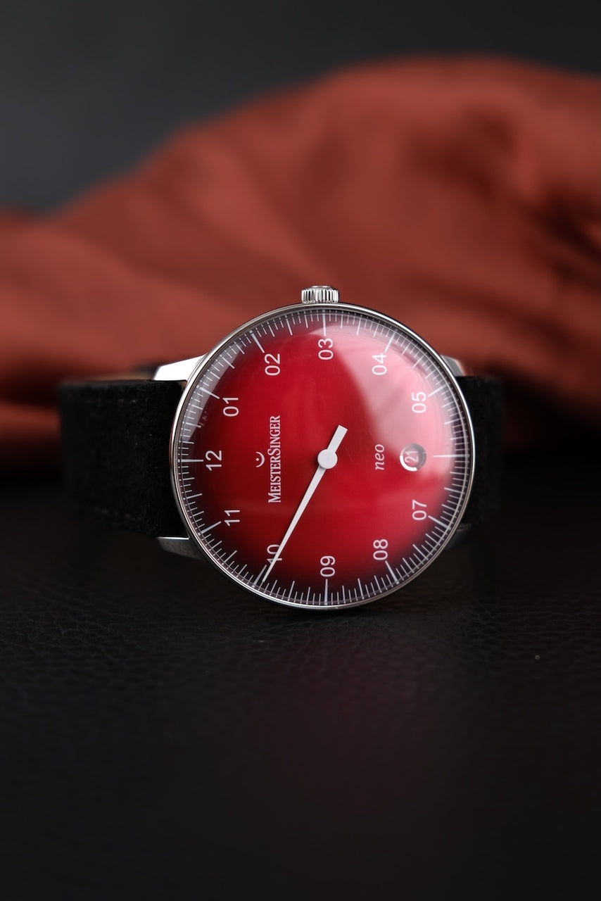 Meistersinger Form Und Stil Neo NE911D Box + og. Papiere Red Dial, German First Buyer's Invoice