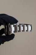 Carica l'immagine nel visualizzatore della galleria, Rolex Explorer II 216570 - Detail view 6
