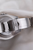 Carica l'immagine nel visualizzatore della galleria, Rolex Explorer II 216570 - Detail view 9
