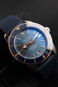 Cargar la imagen en la vista de la galería, Breitling Superocean 42  UB2010 Box + og. Papiere Steel Rosegold, B20 Automatik, Warranty 02/2028
