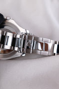 Carica l'immagine nel visualizzatore della galleria, Rolex Yachtmaster 40 16622 - Detail view 8
