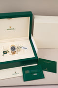 Carica l'immagine nel visualizzatore della galleria, Rolex Day-Date 40 228348RBR - Papiere und oder Lieferumfang
