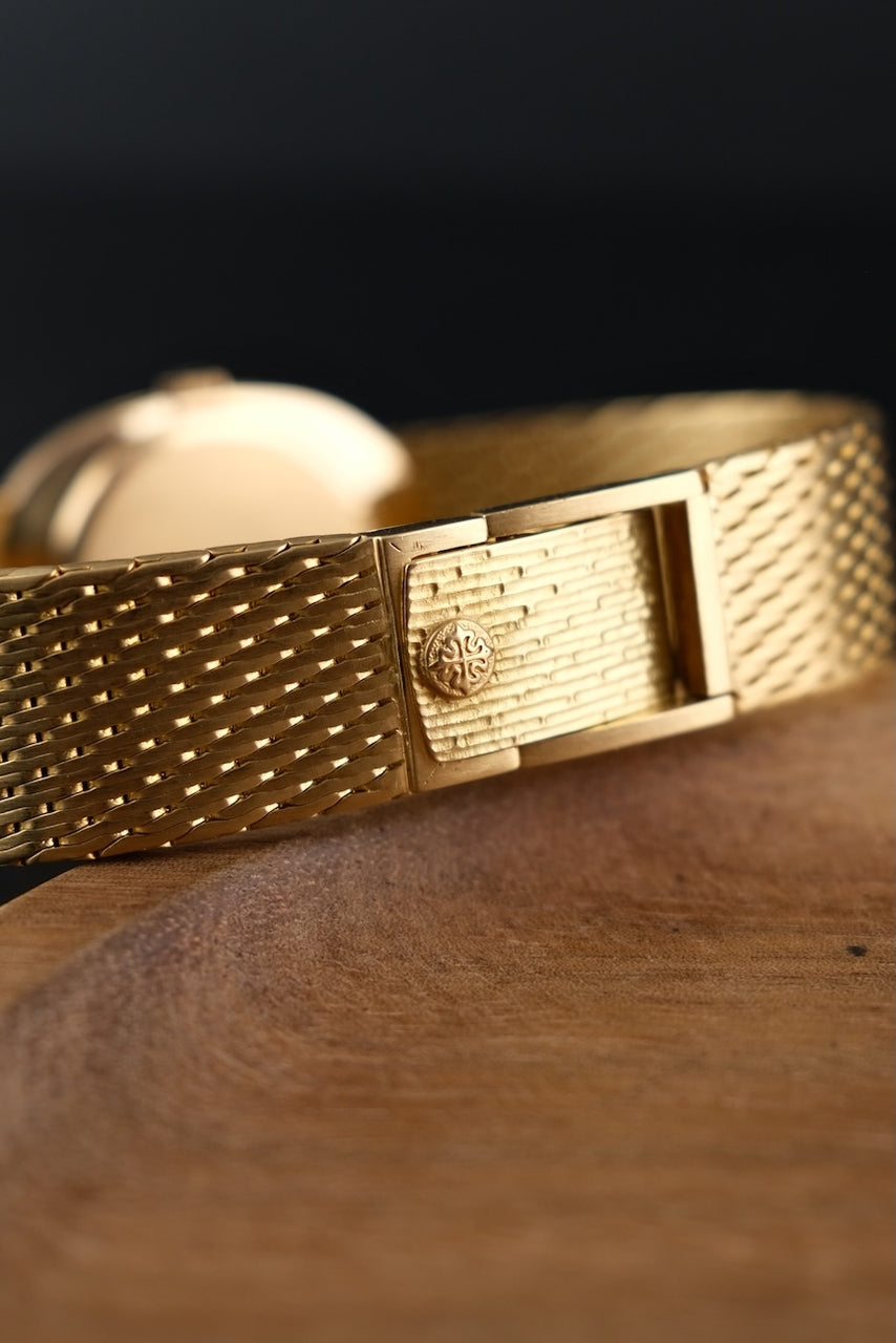 Patek Philippe Ellipse d'Or 3748/1 18k Gold, Uncut Gold Bracelet, Rare, 27 x 32mm