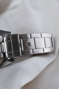 Carica l'immagine nel visualizzatore della galleria, Rolex Submariner Date 16610 - Detail view 5
