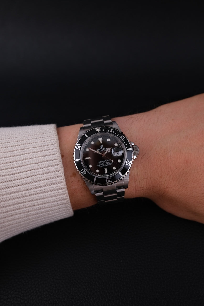 Rolex Submariner Date 16610 - Detail view 10