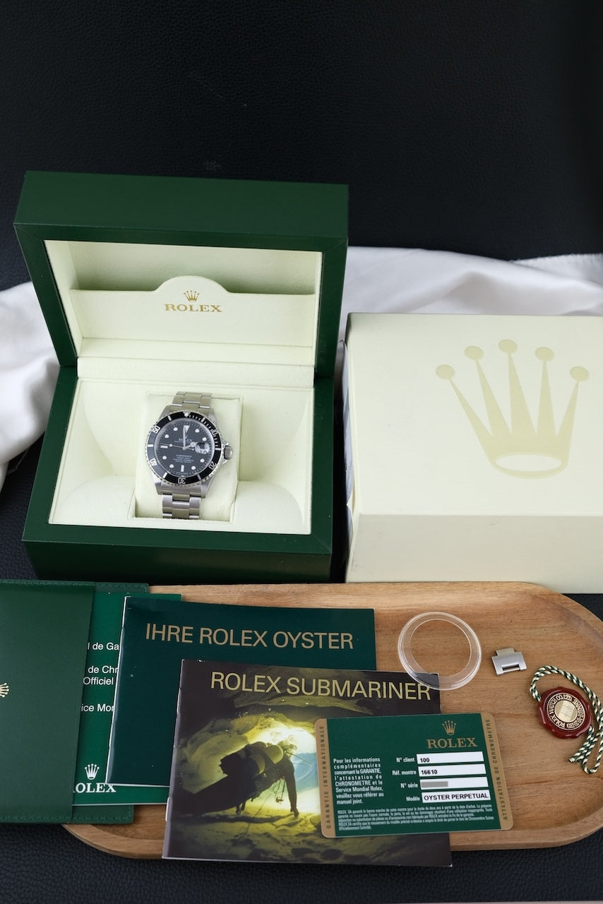 Rolex Submariner Date 16610 - Papers and documentation