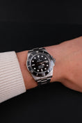 Carica l'immagine nel visualizzatore della galleria, Rolex Submariner 124060 - Detailansicht 14
