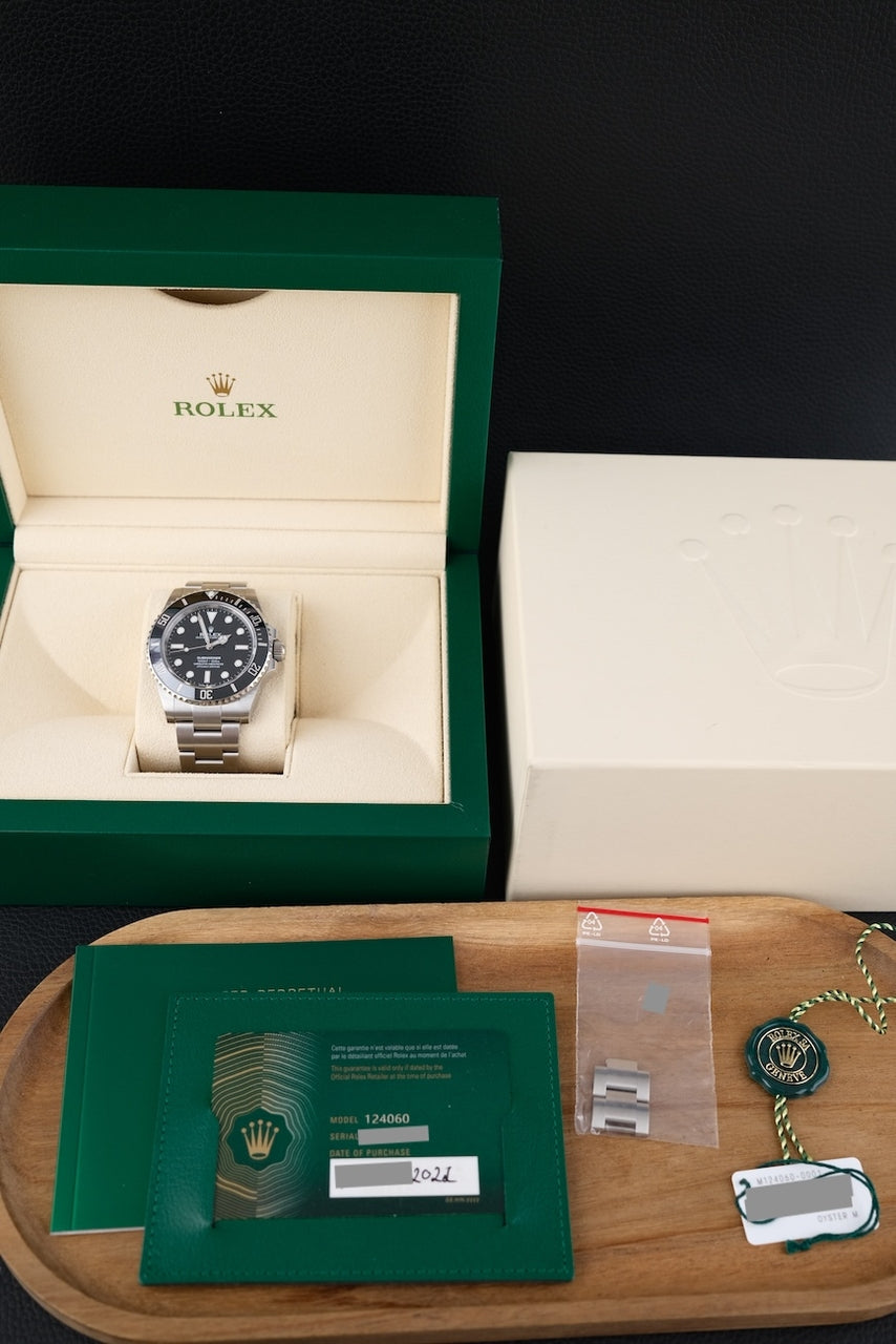 Rolex Submariner 124060 - Papiere und oder Lieferumfang
