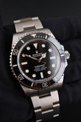 Carica l'immagine nel visualizzatore della galleria, Rolex Submariner 124060 - Thumbnail
