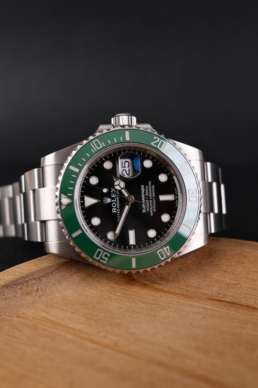 Rolex Submariner Date 126610LV - Detail view 1