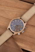 Charger l'image dans la visionneuse de la galerie, IWC Fliegeruhr Chronograph Top Gun IW389402 Box + og. Papiere "Mojave Desert", 2023, 41mm

