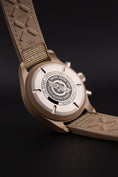 Charger l'image dans la visionneuse de la galerie, IWC Fliegeruhr Chronograph Top Gun IW389402 Box + og. Papiere "Mojave Desert", 2023, 41mm
