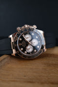 Carica l'immagine nel visualizzatore della galleria, Rolex Daytona 126515LN - Detail view 1
