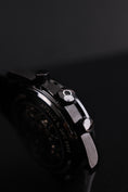 Bild in Galerie-Betrachter laden, Omega Speedmaster Dark Side Of The Moon 31192443001001 - Detailansicht 8
