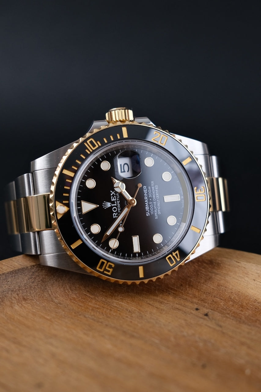 Rolex Submariner Date 126613LN - Detail view 3