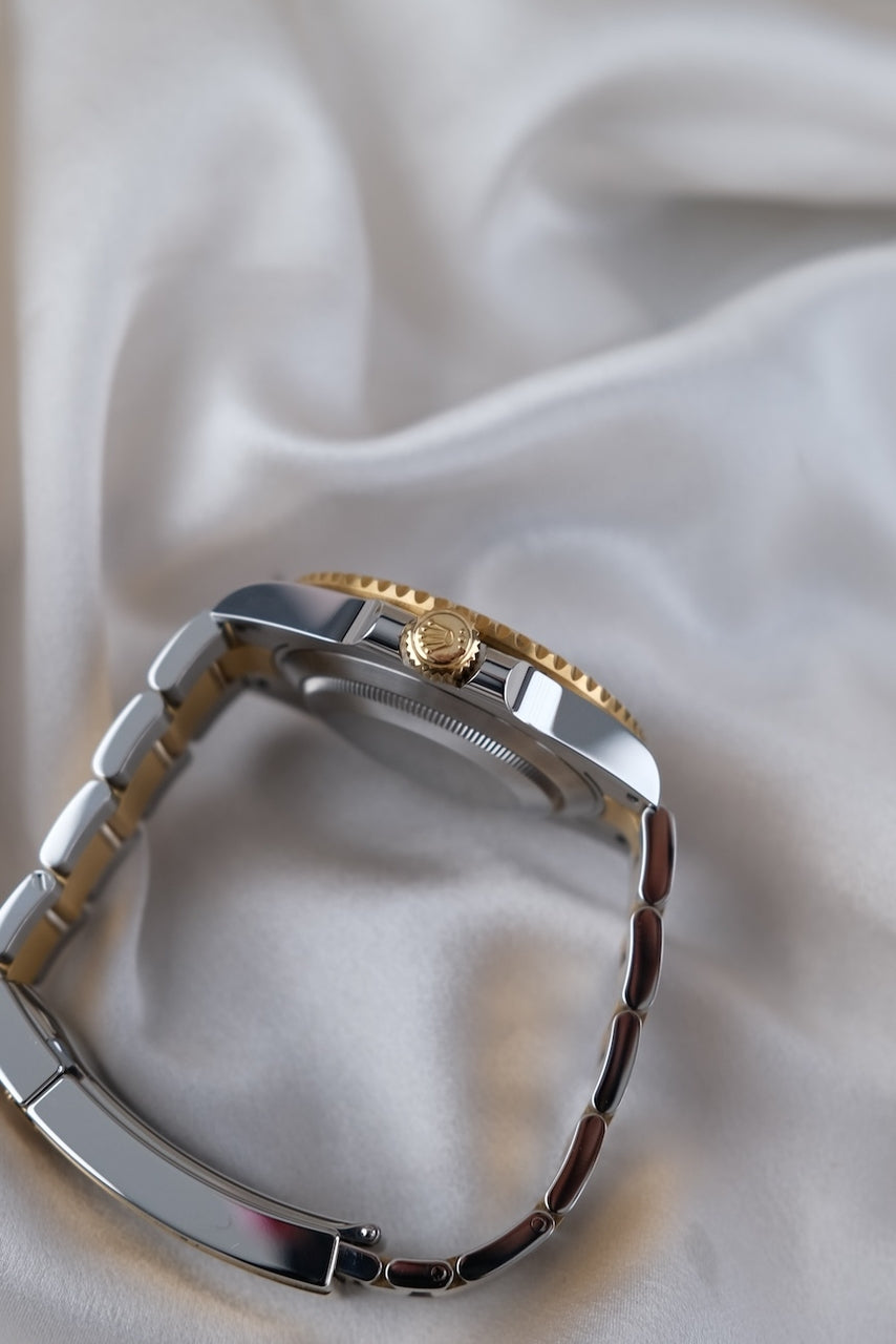 Rolex Submariner Date 126613LN - Detail view 7