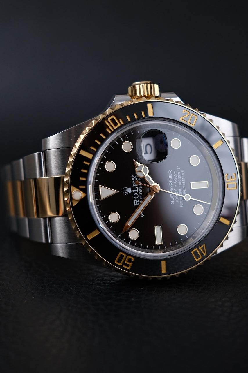 Rolex Submariner Date 126613LN - Detail view 2