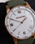 Bild in Galerie-Betrachter laden, Audemars Piguet Code 11.59 15210OR Box + og. Papiere 18k Pink Gold, AP Warranty 10/2026, incl. AP Leather Strap
