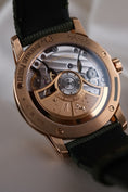 Bild in Galerie-Betrachter laden, Audemars Piguet Code 11.59 15210OR Box + og. Papiere 18k Pink Gold, AP Warranty 10/2026, incl. AP Leather Strap
