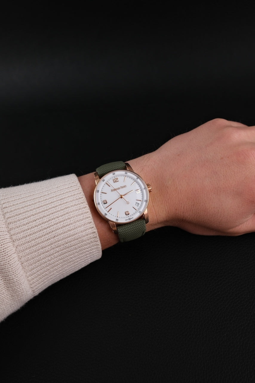Audemars Piguet Code 11.59 15210OR Box + og. Papiere 18k Pink Gold, AP Warranty 10/2026, incl. AP Leather Strap