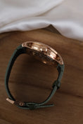 Bild in Galerie-Betrachter laden, Audemars Piguet Code 11.59 15210OR Box + og. Papiere 18k Pink Gold, AP Warranty 10/2026, incl. AP Leather Strap
