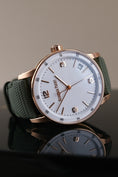 Bild in Galerie-Betrachter laden, Audemars Piguet Code 11.59 15210OR Box + og. Papiere 18k Pink Gold, AP Warranty 10/2026, incl. AP Leather Strap
