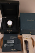 Bild in Galerie-Betrachter laden, Audemars Piguet Code 11.59 15210OR Box + og. Papiere 18k Pink Gold, AP Warranty 10/2026, incl. AP Leather Strap
