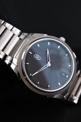Carica l'immagine nel visualizzatore della galleria, Parmigiani Fleurier Tonda PF Micro-Rotor PFC914-1020001-100182 - Detail view 4
