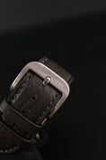 Cargar la imagen en la vista de la galería, H.Moser & Cie Endeavour Monard Centre Seconds 343505015 Box + og. Papiere Platinum, 40mm, Grey Dial
