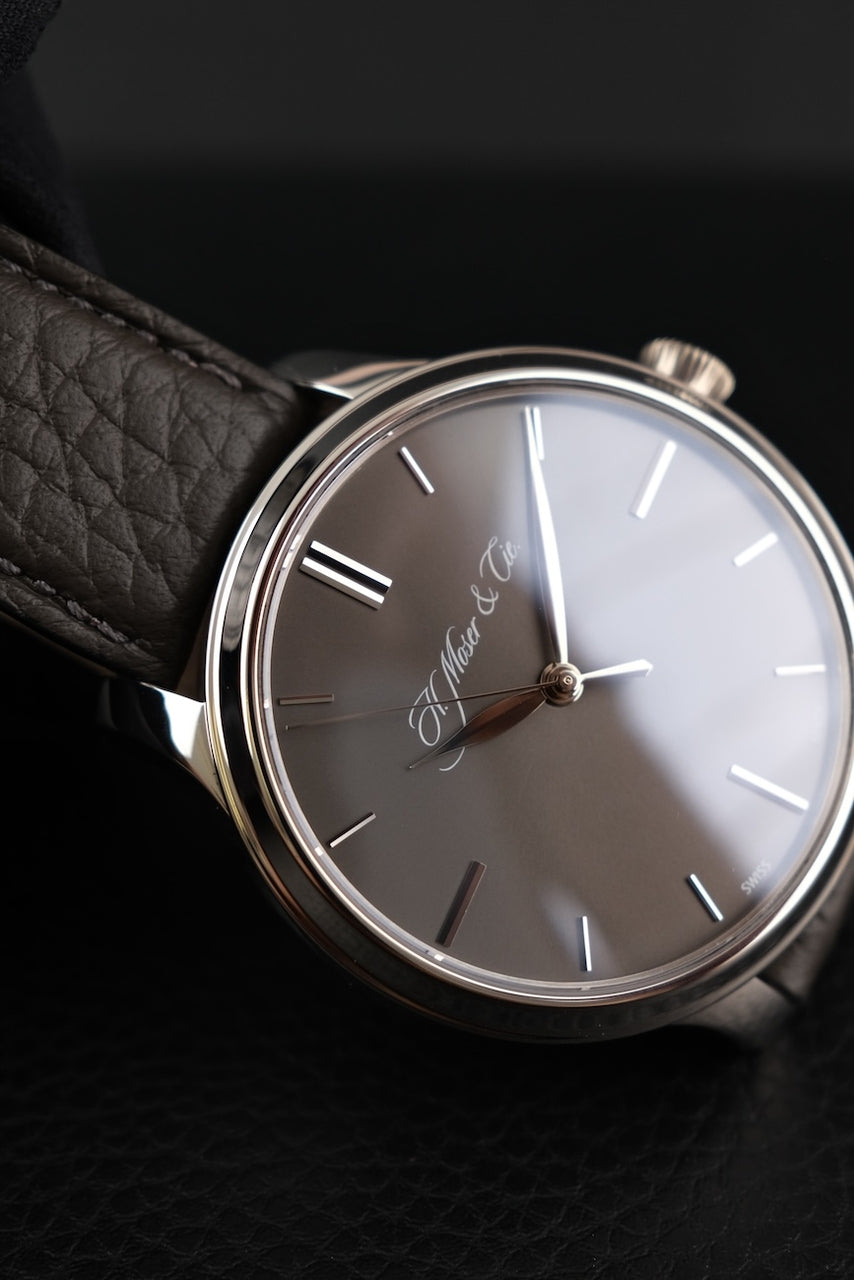 H.Moser & Cie Endeavour Monard Centre Seconds 343505015 Box + og. Papiere Platinum, 40mm, Grey Dial
