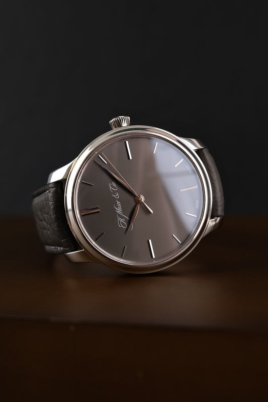 H.Moser & Cie Endeavour Monard Centre Seconds 343505015 Box + og. Papiere Platinum, 40mm, Grey Dial