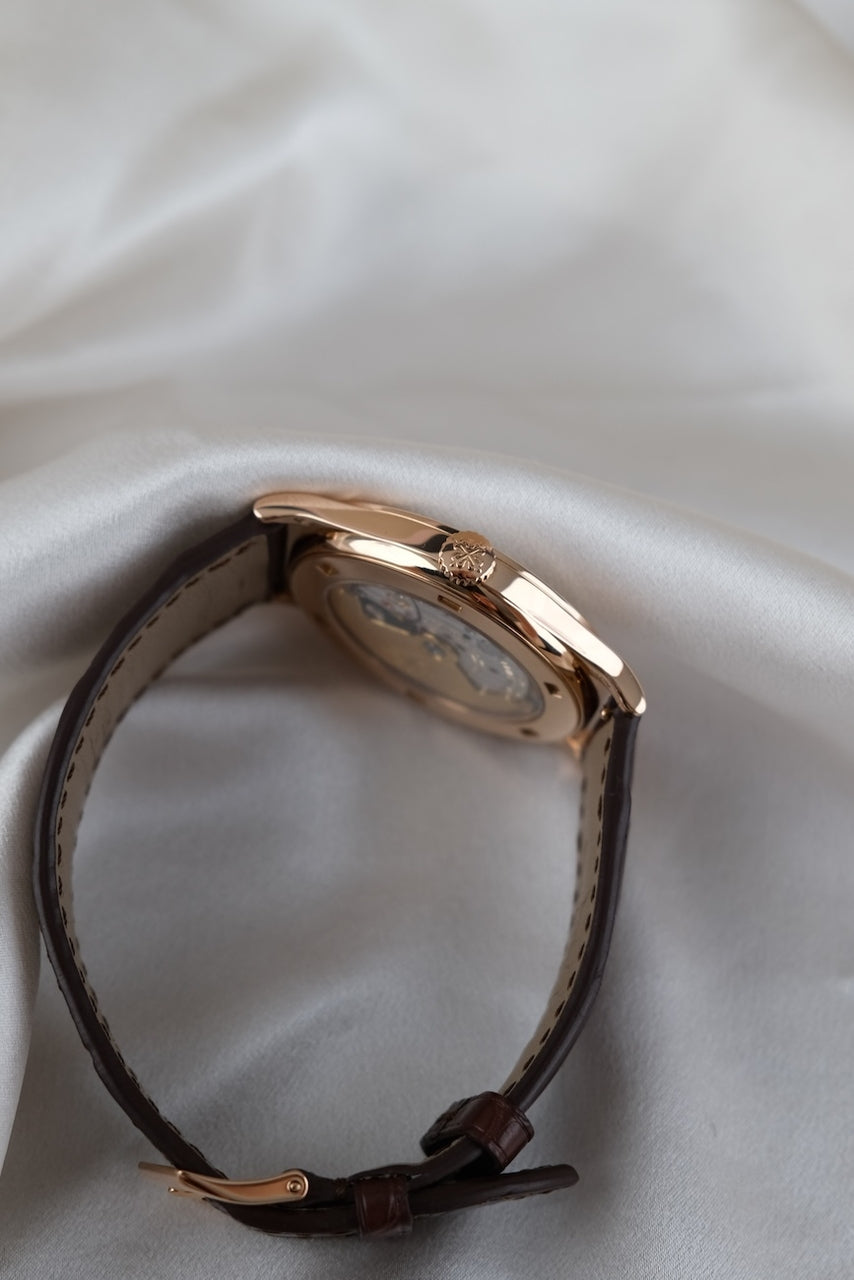 Patek Philippe Calatrava 5296R-010 - Detailansicht 8