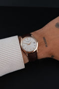 Cargar la imagen en la vista de la galería, Patek Philippe Calatrava 5296R-010 - Detailansicht 11
