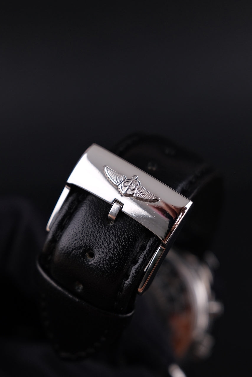 Breitling Navitimer A23322 - Detail view 6
